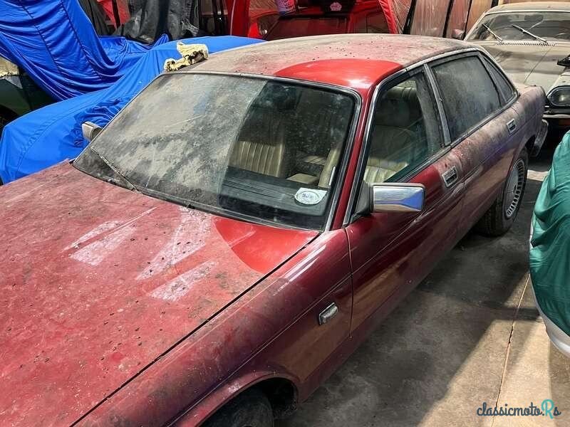 1988' Jaguar XJ photo #3