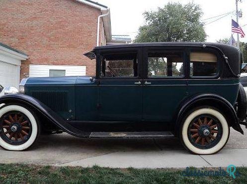 1928' Buick Master Town Sedan 47S photo #2