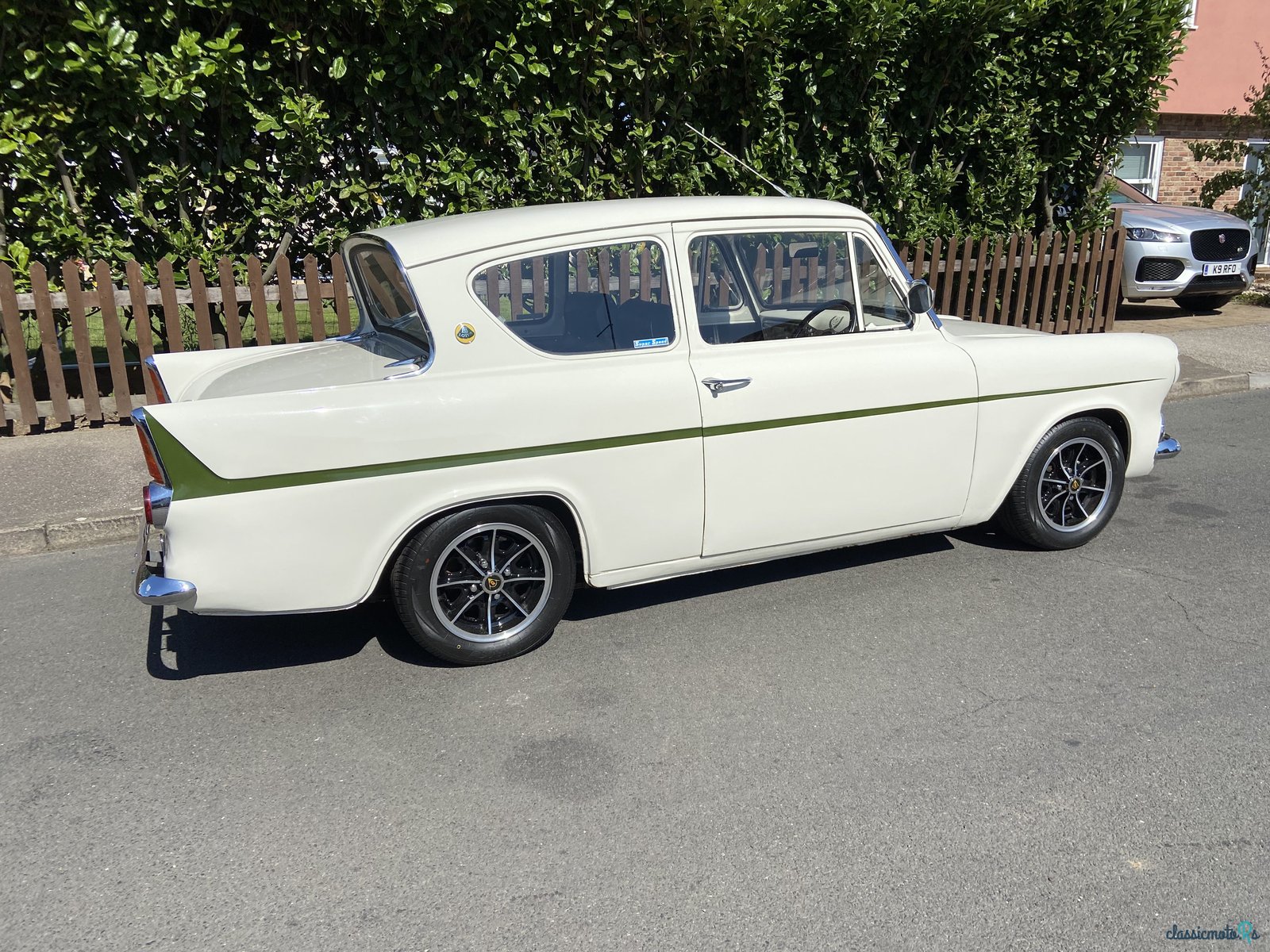 1968' Ford Anglia photo #2