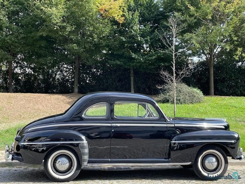 1948' Ford V8 Berline photo #5