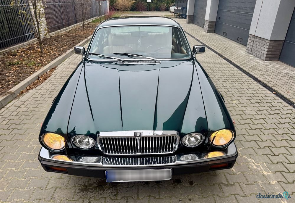 1980' Jaguar XJ photo #3