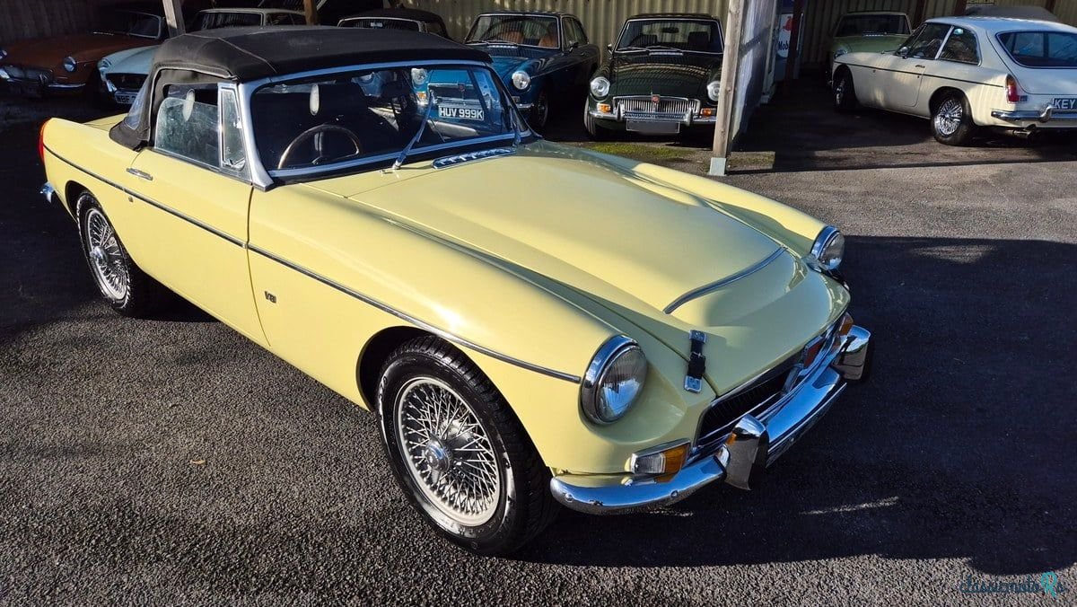1974' MG MGB photo #1