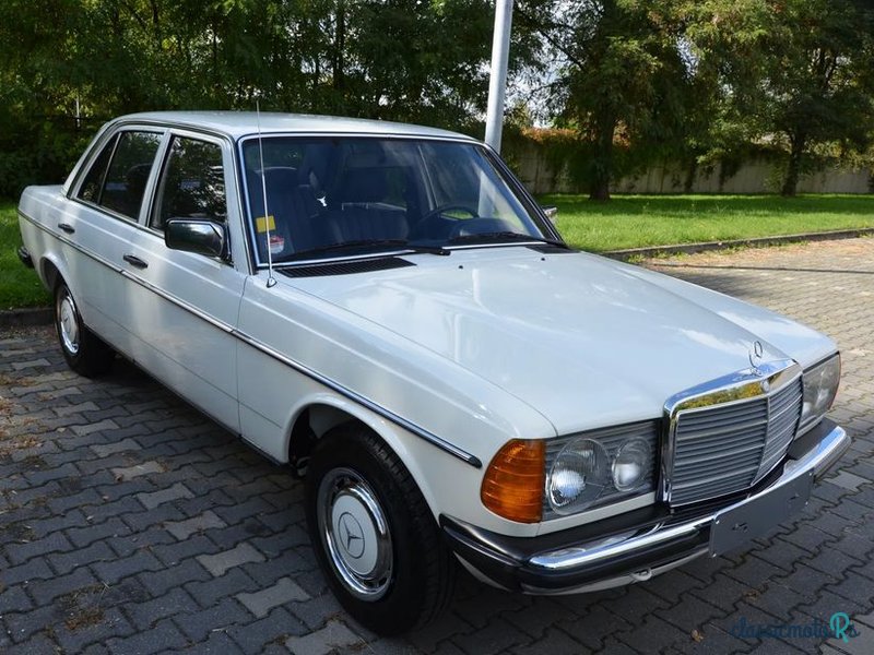 1980' Mercedes-Benz W123 photo #1