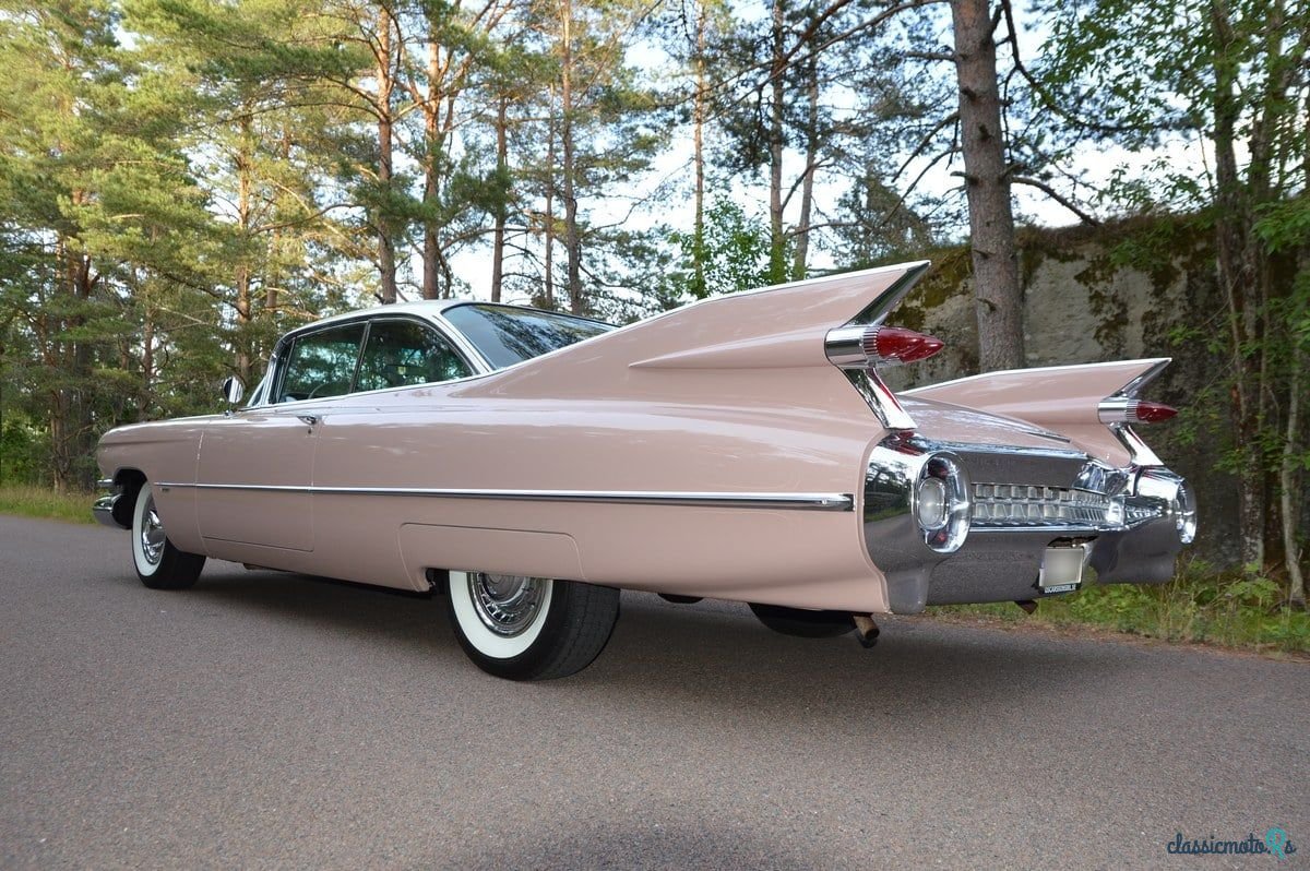 1959' Cadillac Series 62 photo #2