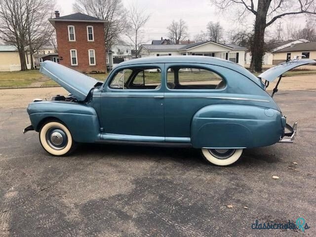 1941' Ford Super Deluxe photo #1