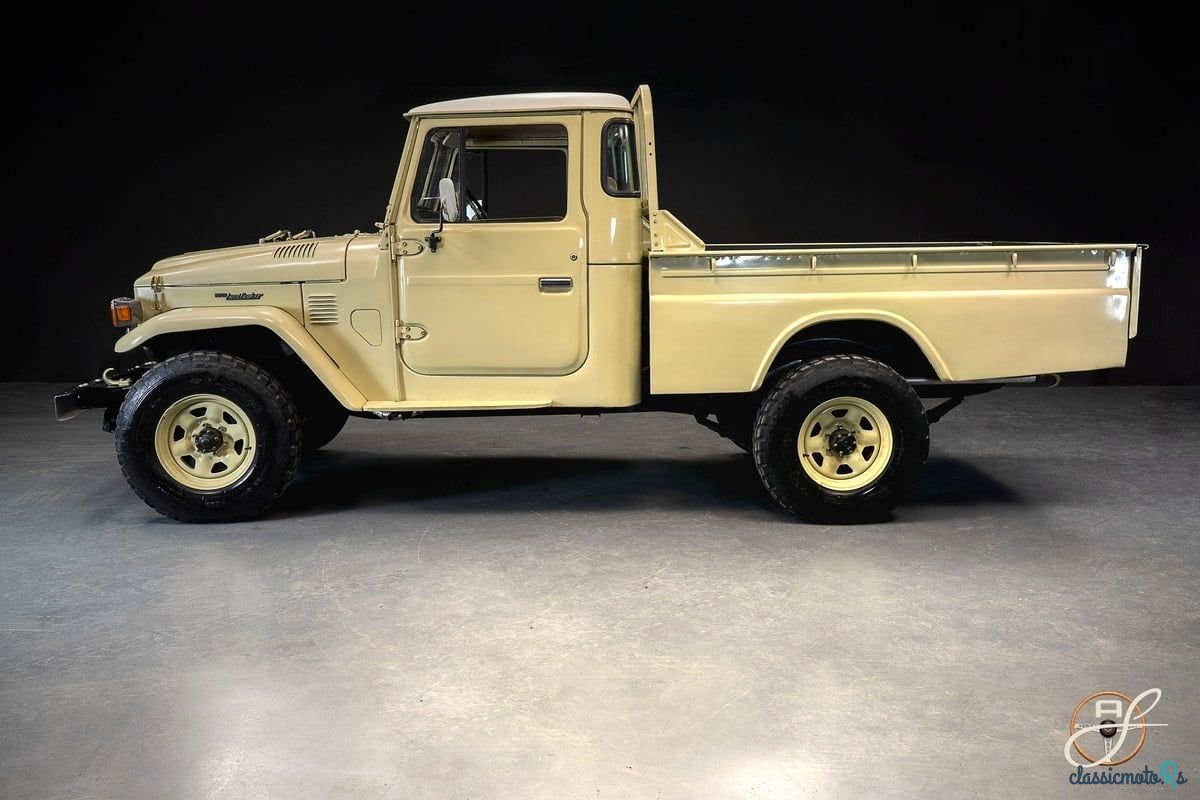 1980' Toyota Land Cruiser photo #2