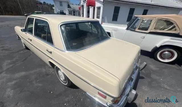 1972' Mercedes-Benz 280 SEL photo #4