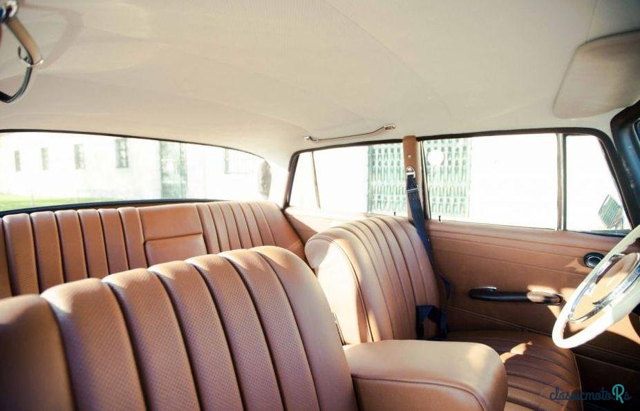 1961' Mercedes-Benz 230 S photo #2