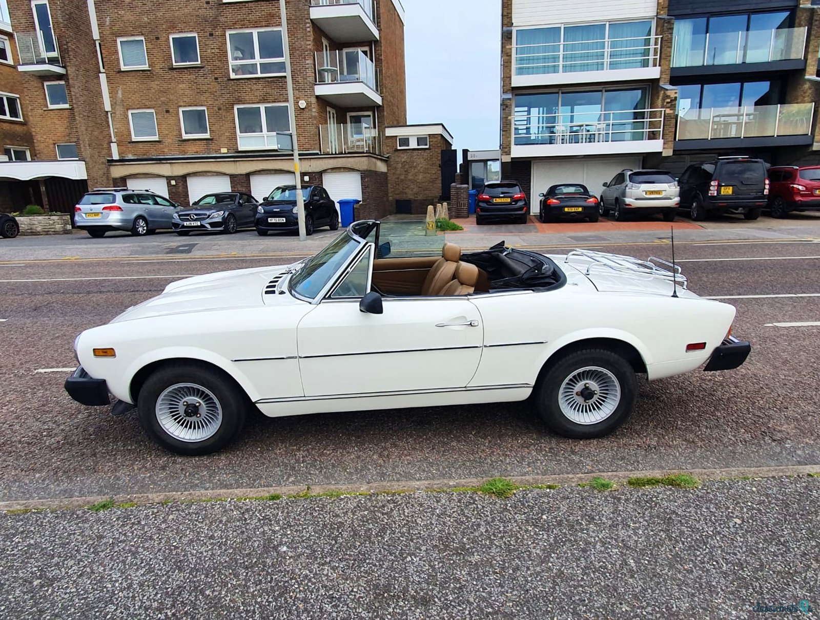 1976' Fiat Spyder photo #4