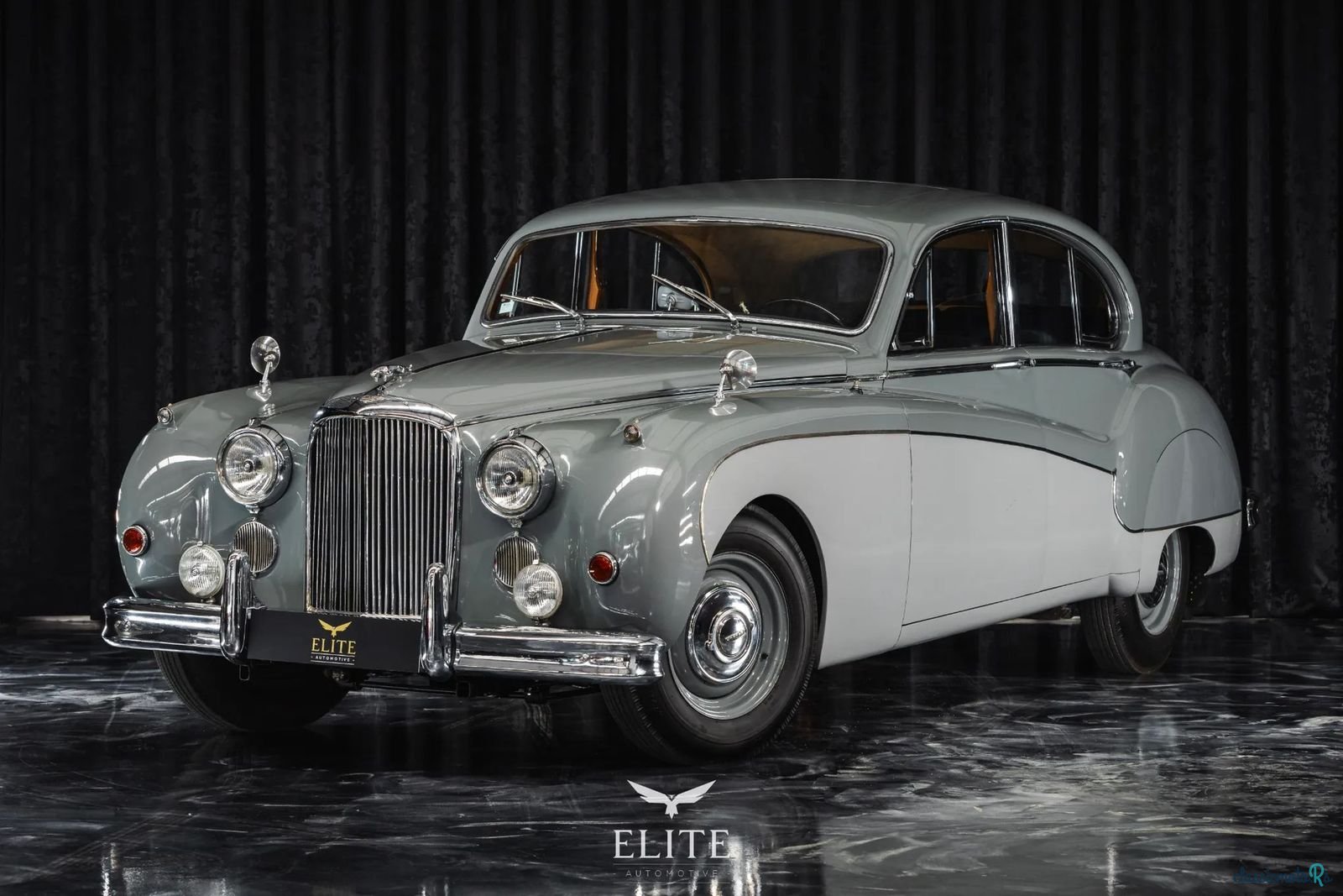 1960' Jaguar Mk Ix photo #1