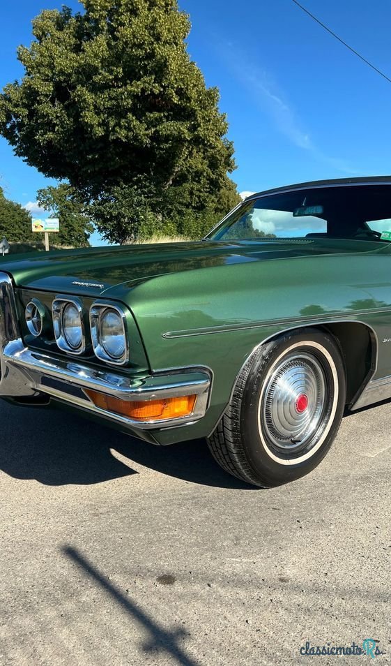 1970' Pontiac Bonneville photo #4