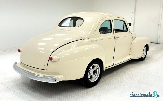 1948' Ford Super Deluxe photo #5