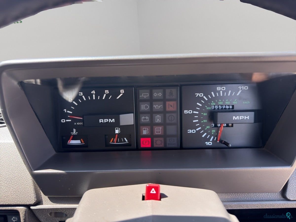 1989' Land Rover Defender photo #6