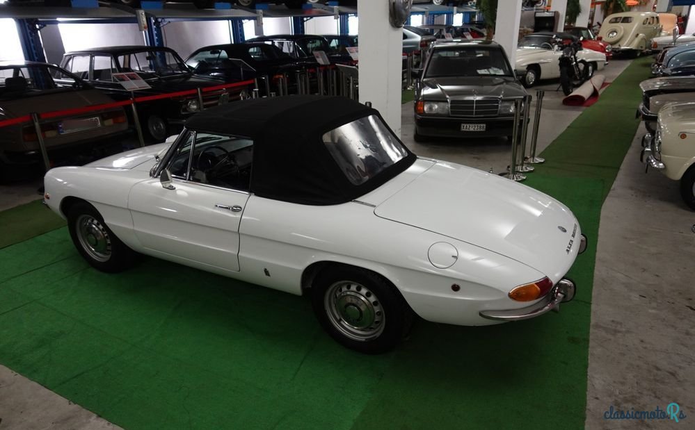 1969' Alfa Romeo Spider photo #3