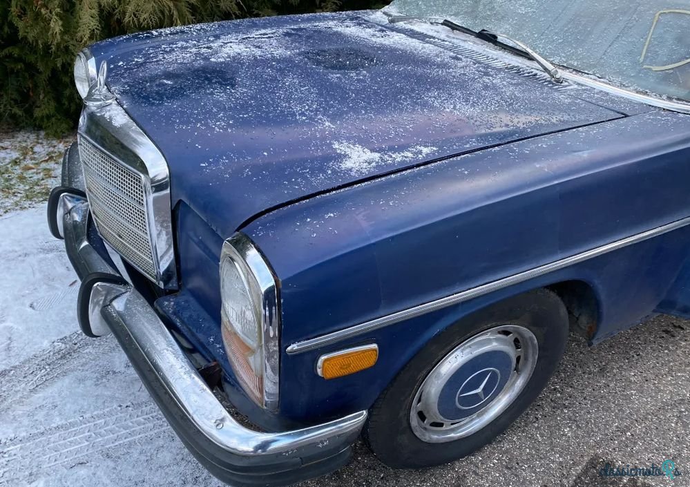 1968' Mercedes-Benz 220D photo #4