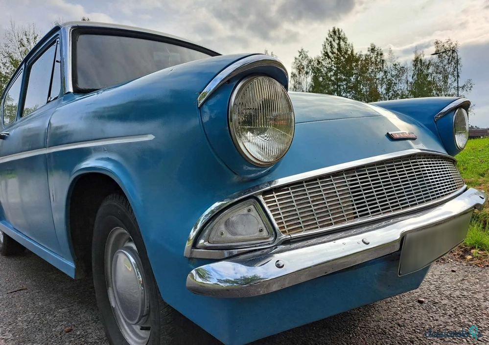 1962' Ford Anglia 106E photo #4