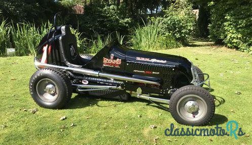 1947' Ford V8 Midget Racer photo #4