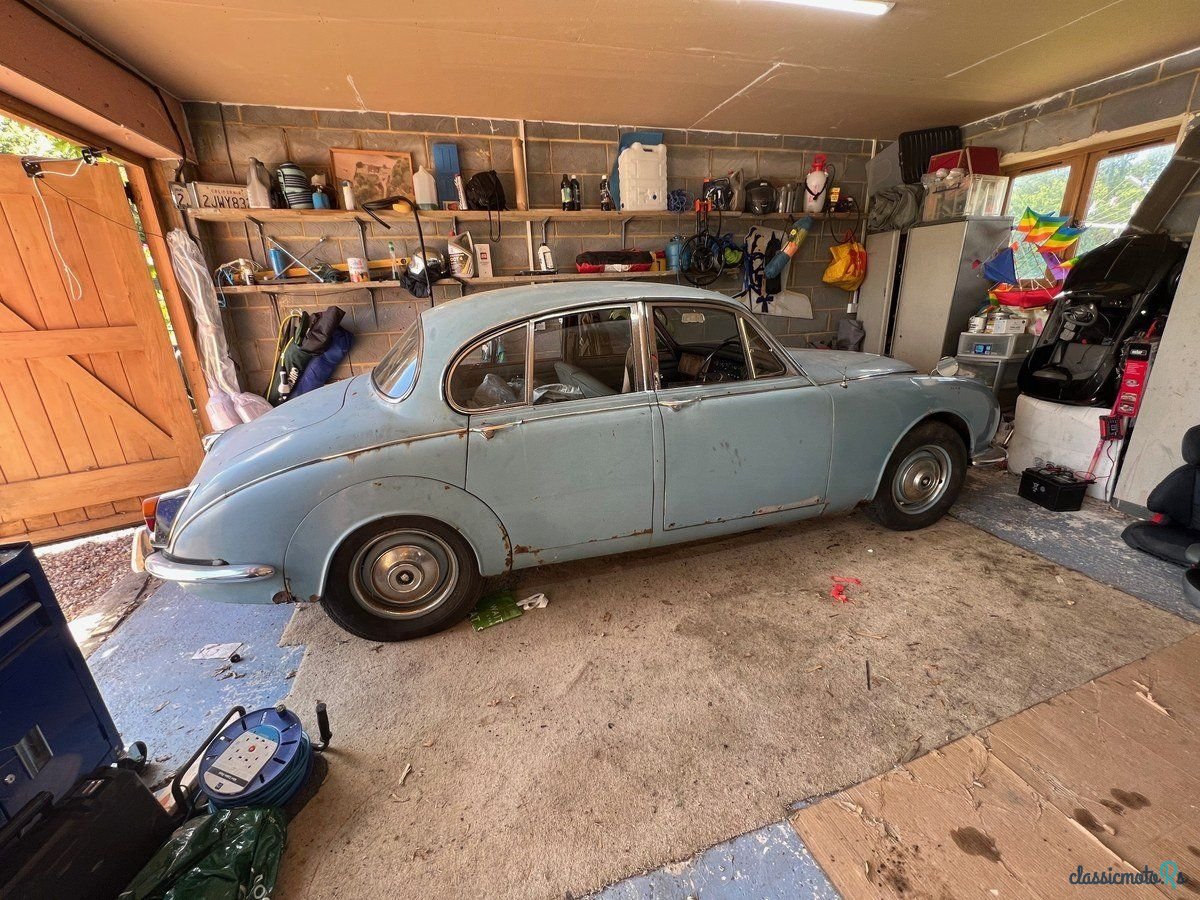 1969' Daimler 3 Wheeler photo #1