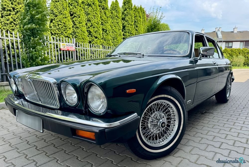 1980' Jaguar XJ photo #1