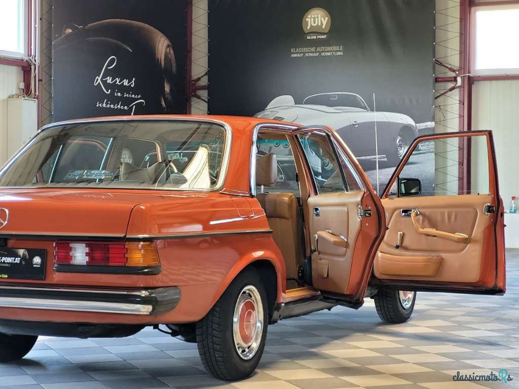 1979' Mercedes-Benz W123 220 D photo #1