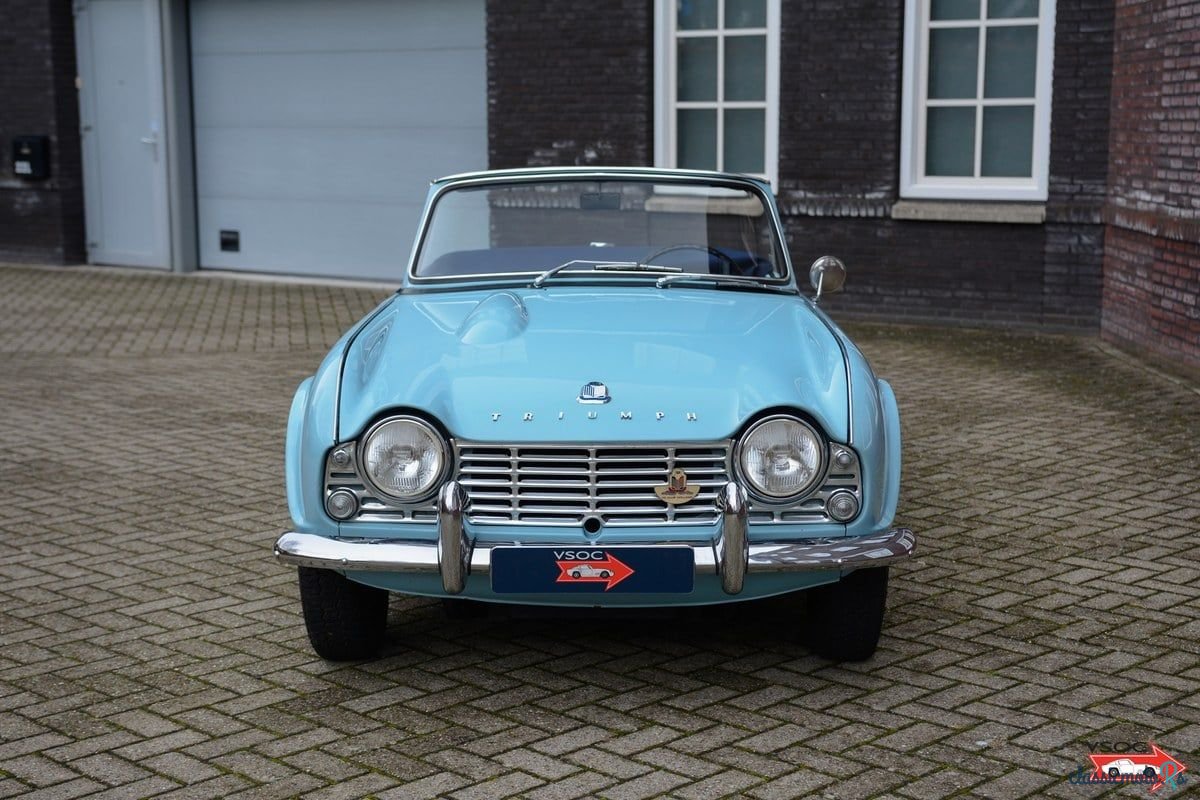 1962' Triumph TR4 photo #2
