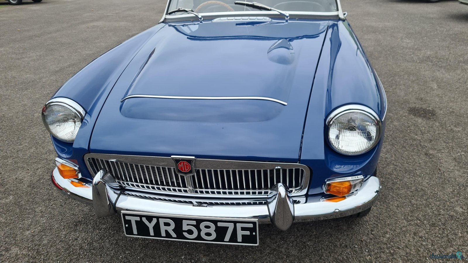 1968' MG MGC photo #2