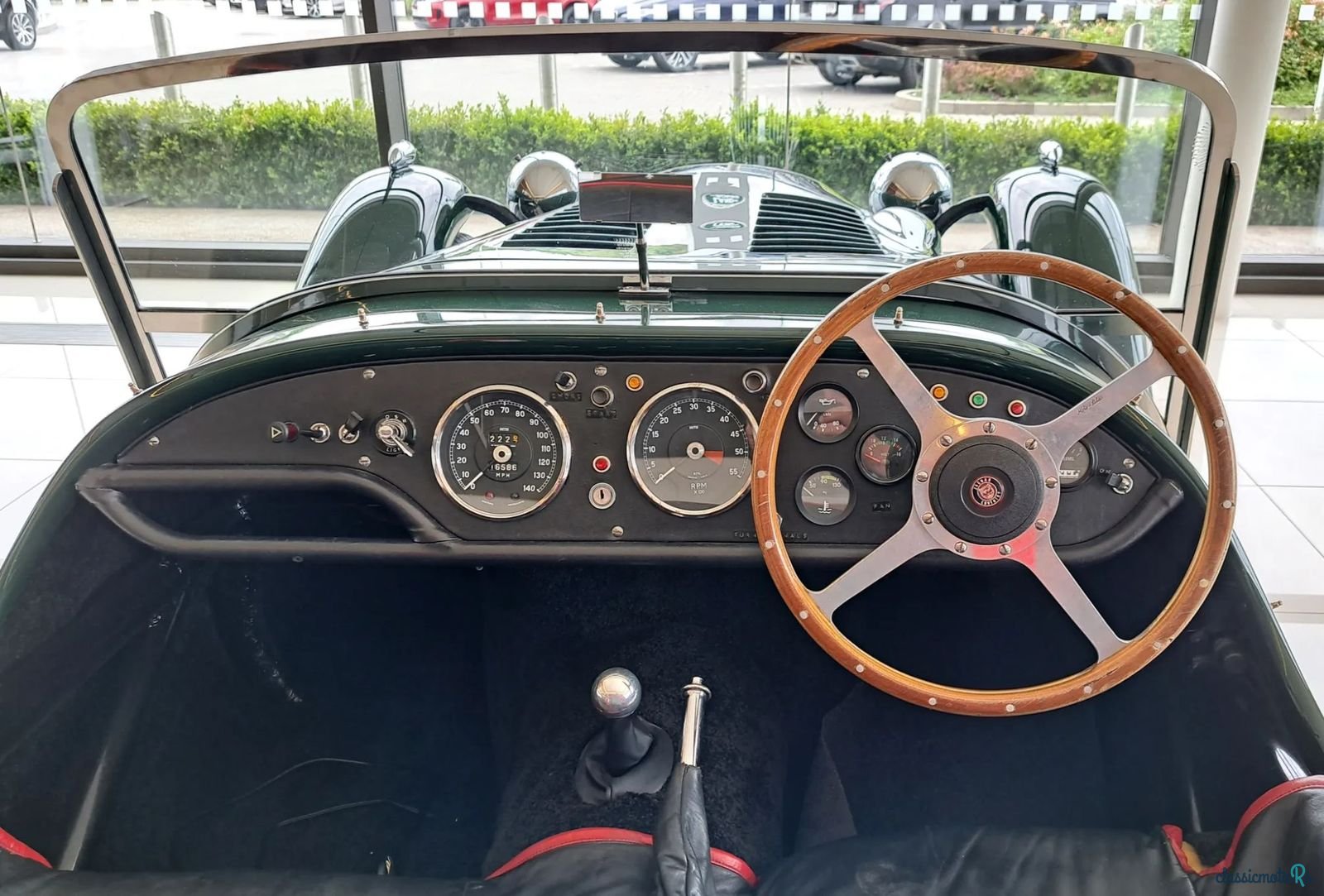 1968' Jaguar photo #5