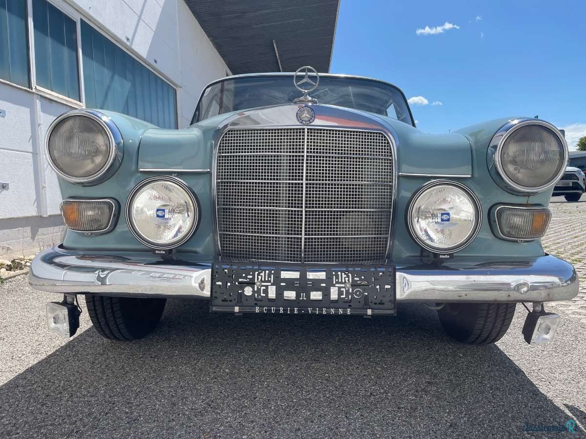 1968' Mercedes-Benz 200 photo #6