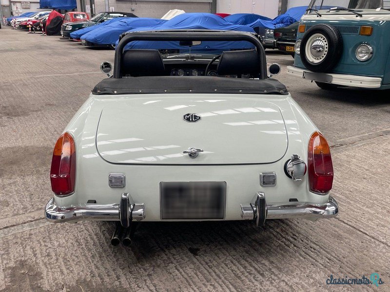 1972' MG Midget photo #6