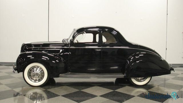 1939' Ford Deluxe photo #1