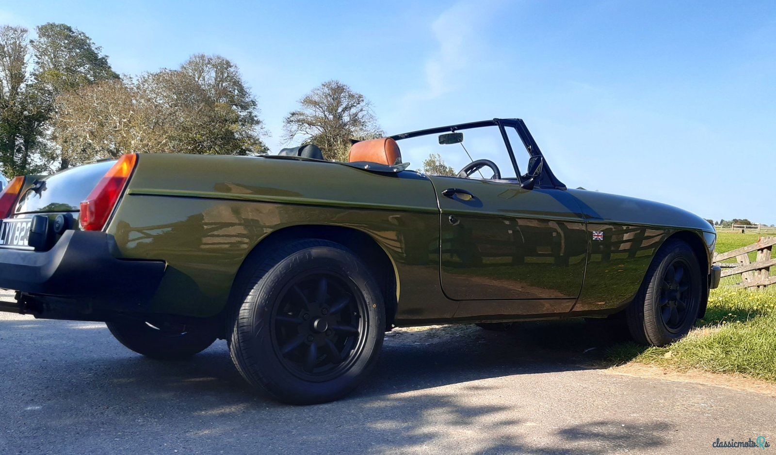1975' MG Mgb Roadster photo #4