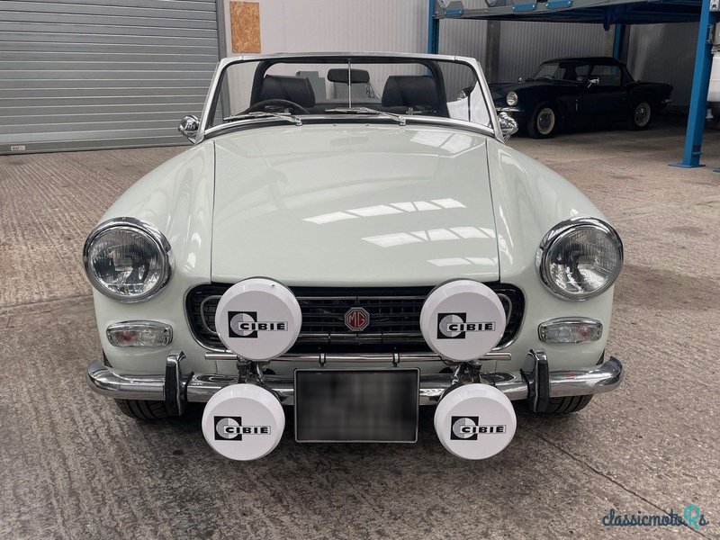 1972' MG Midget photo #2