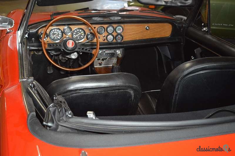 1969' Fiat 124 Spider photo #2