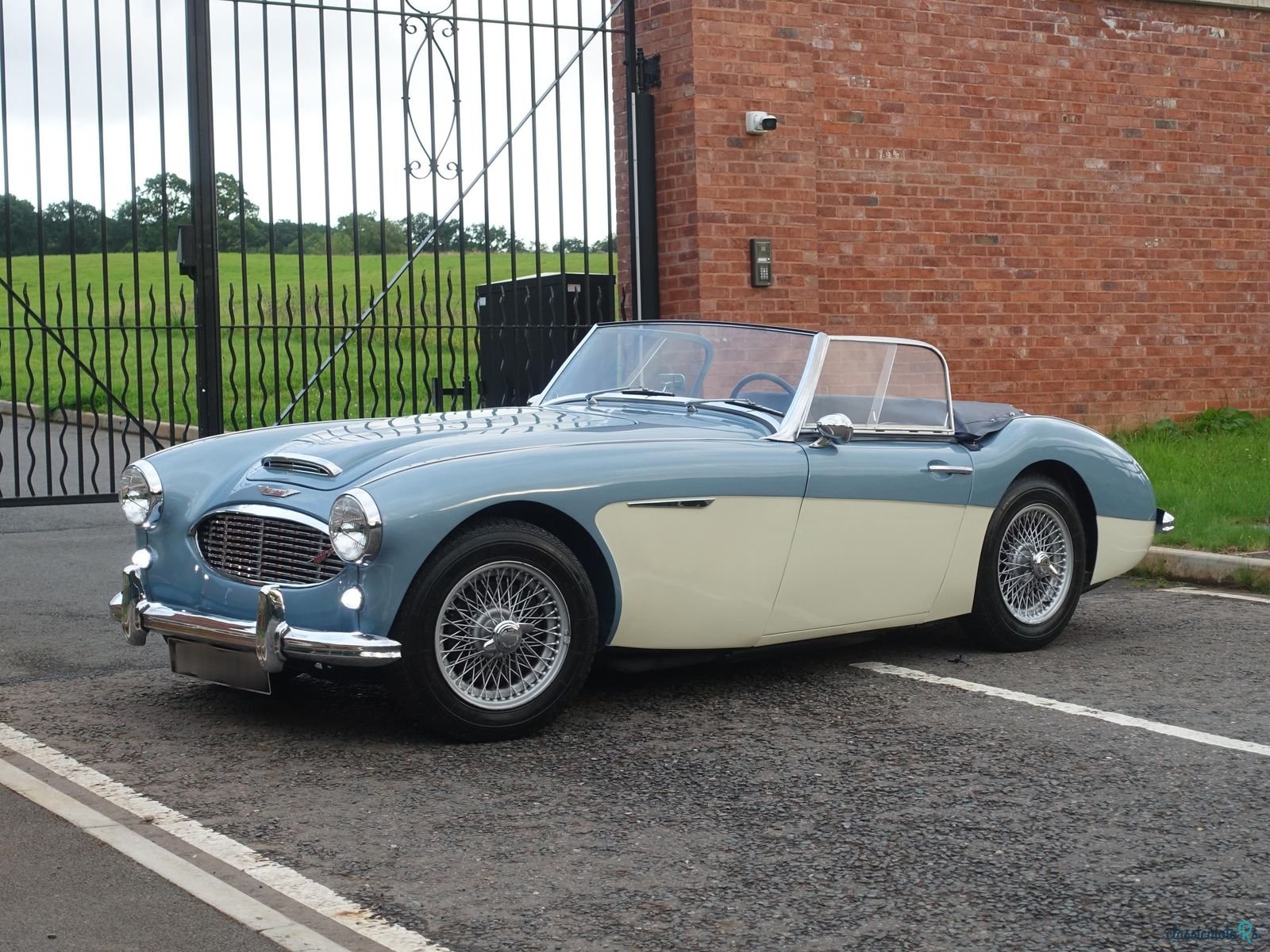 1958' Austin-Healey 100-6 photo #2