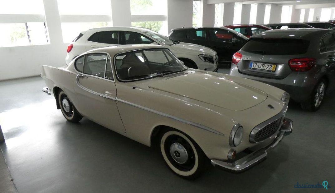 1961' Volvo P1800 photo #2