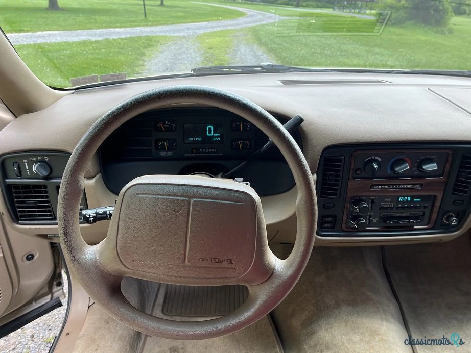 1994' Chevrolet Caprice photo #3