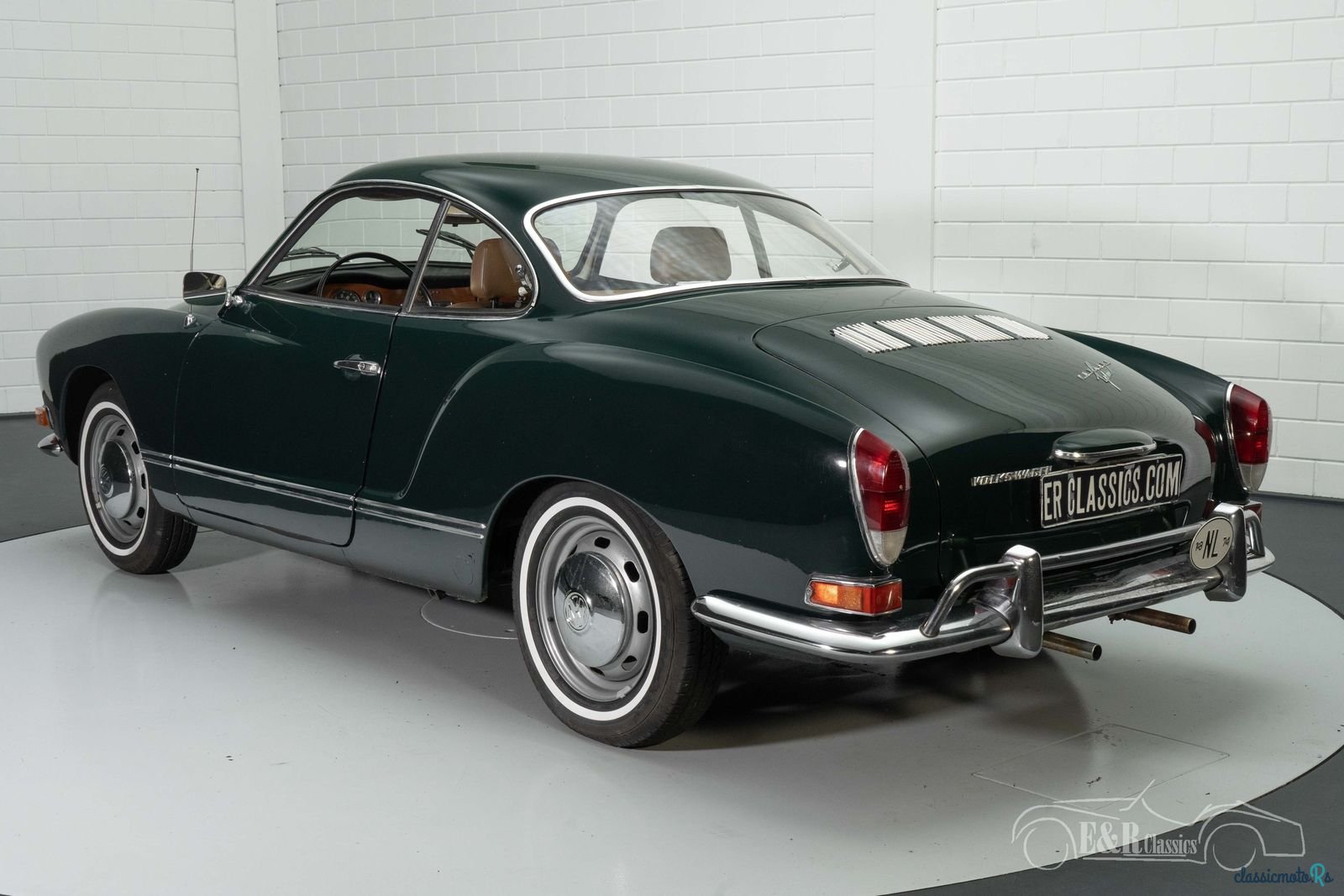 1971' Volkswagen Karmann Ghia photo #4