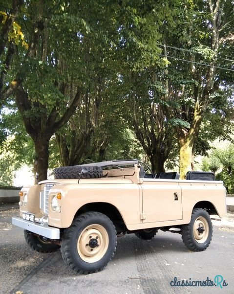1977' Land Rover Serie III photo #1