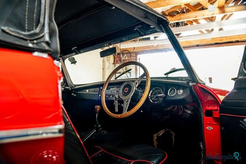 1967' MG MGB photo #2