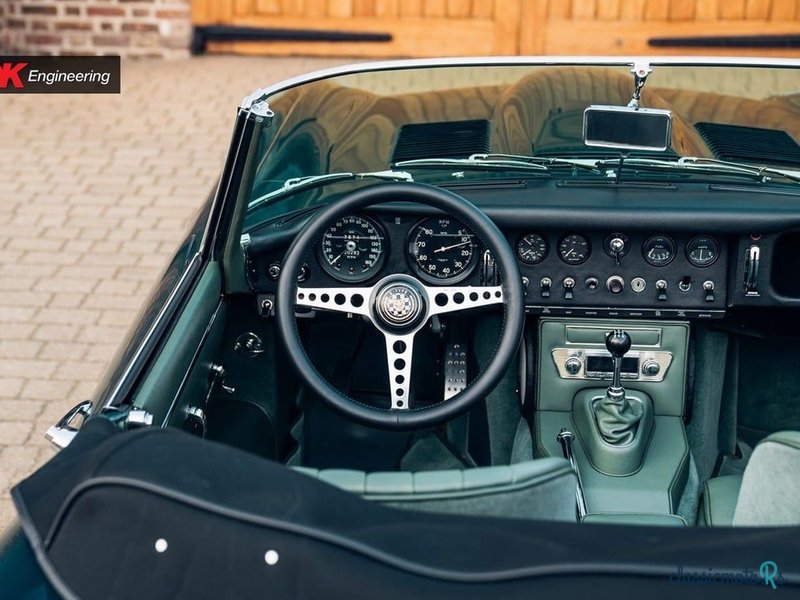 1967' Jaguar E-Type photo #4