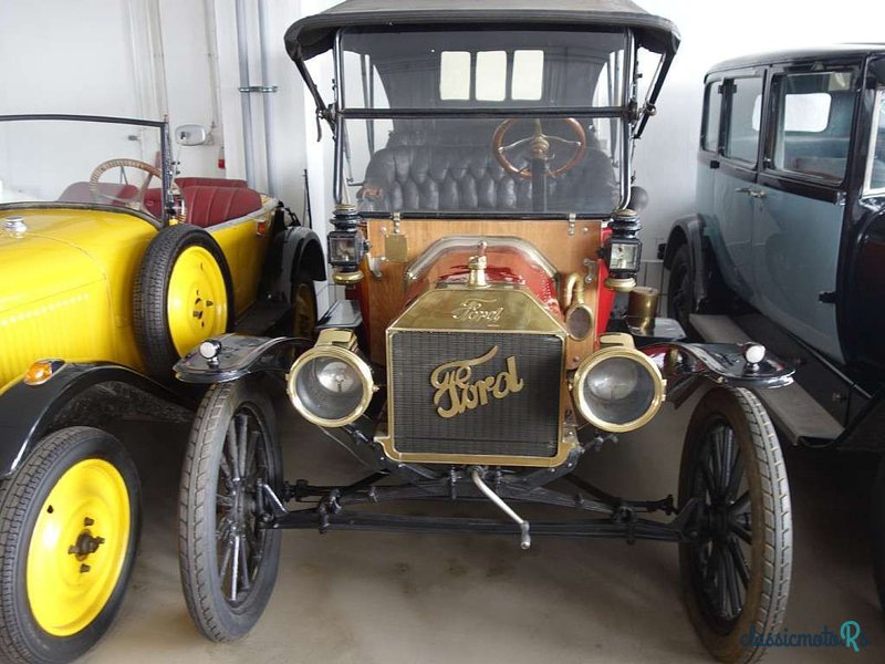 1913' Ford Model T photo #2