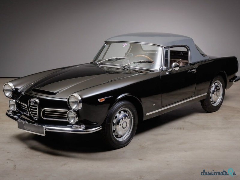 1963' Alfa Romeo 2600 photo #3