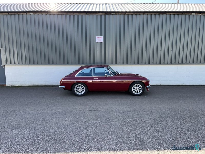 1974' MG Mgb Gt V8 photo #2