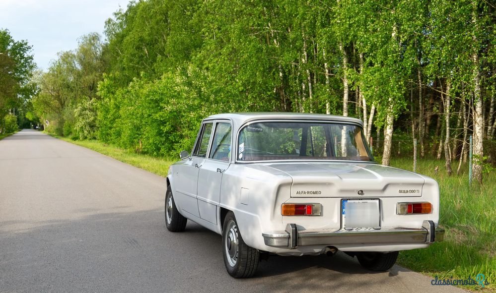 1970' Alfa Romeo Giulia photo #2