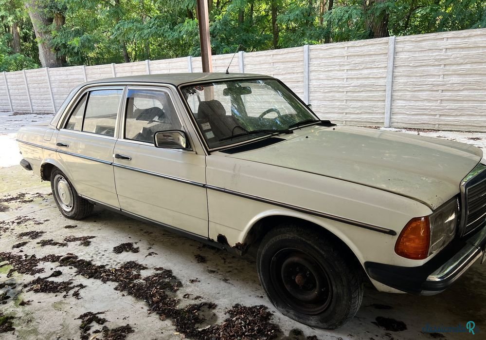 1980' Mercedes-Benz W123 photo #2
