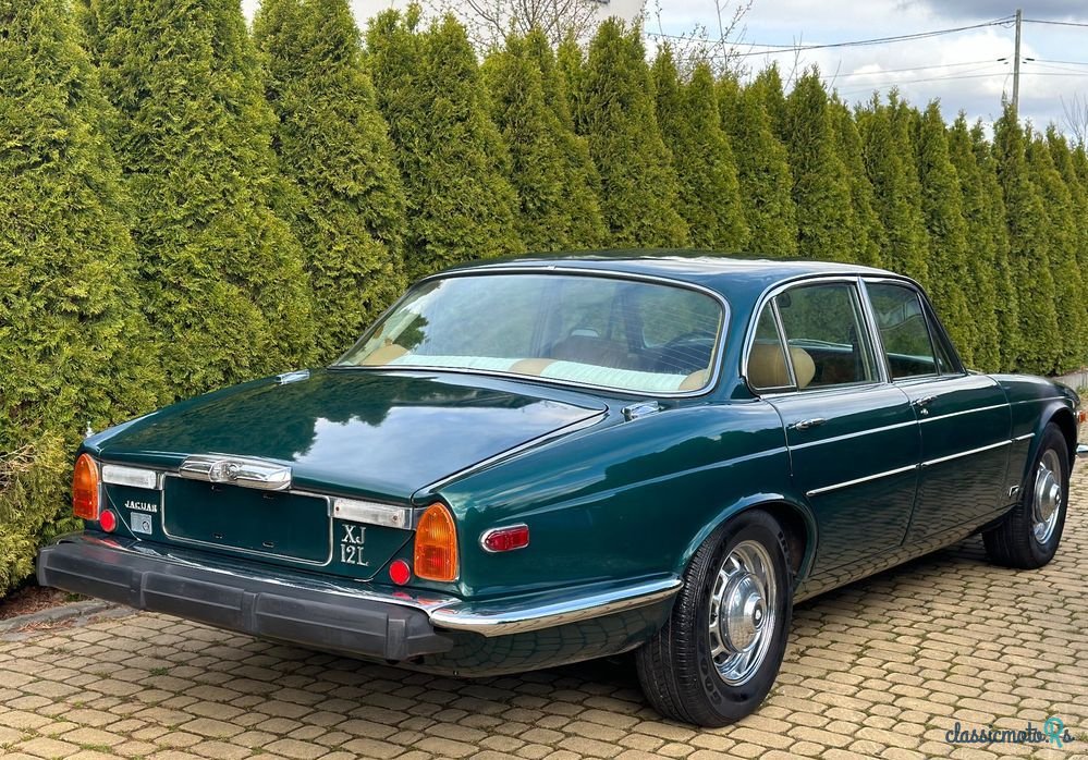 1974' Jaguar XJ photo #3