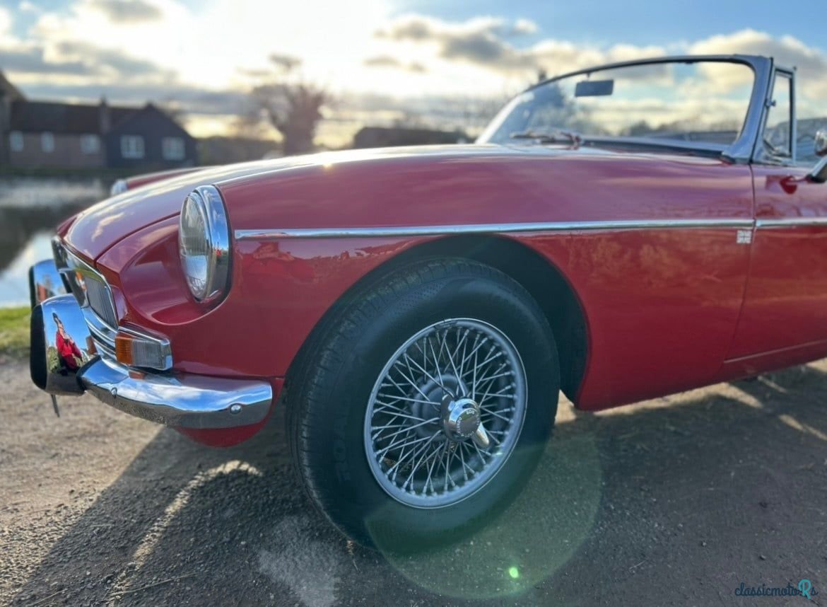 1972' MG MGB photo #2