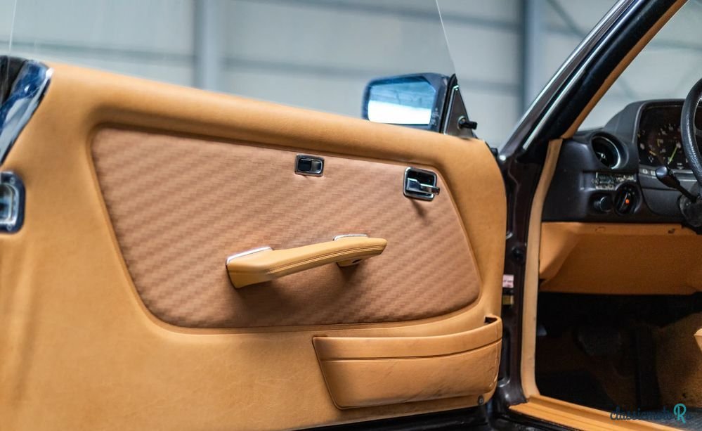 1979' Mercedes-Benz W123 photo #5