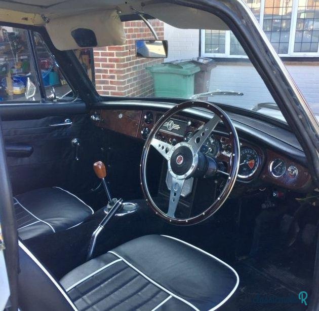 1968' MG Mgb Gt Bgt photo #2