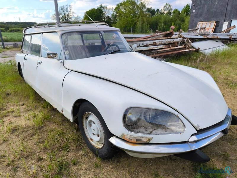 1970' Citroen DS photo #2